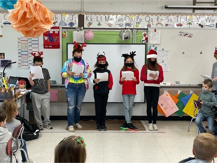Readers Theater Grade 5 presents The Goofy Reindeer 